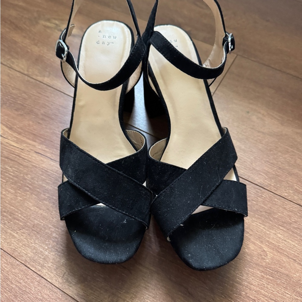 Target A New Day Black Strappy Suede Sandals with chunky heel Size 9